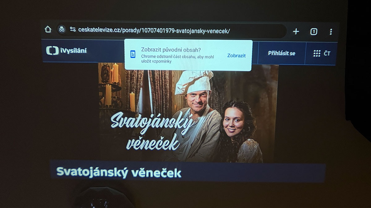 Noční promítání domácí videoprojektor Megalu Professional, za tmy